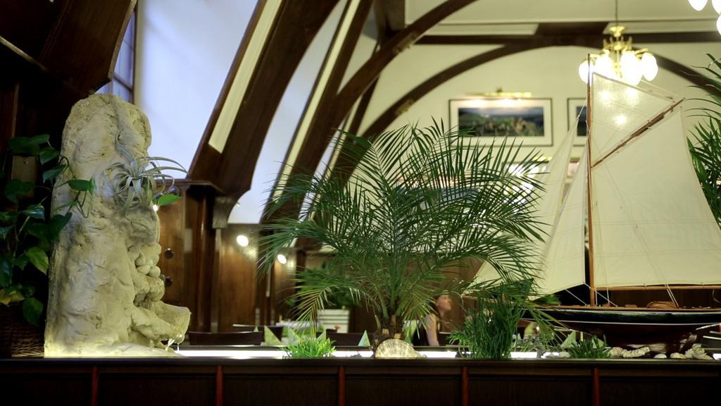 Ensana Hotel Pacifik マリアーンスケー・ラーズニェ エクステリア 写真