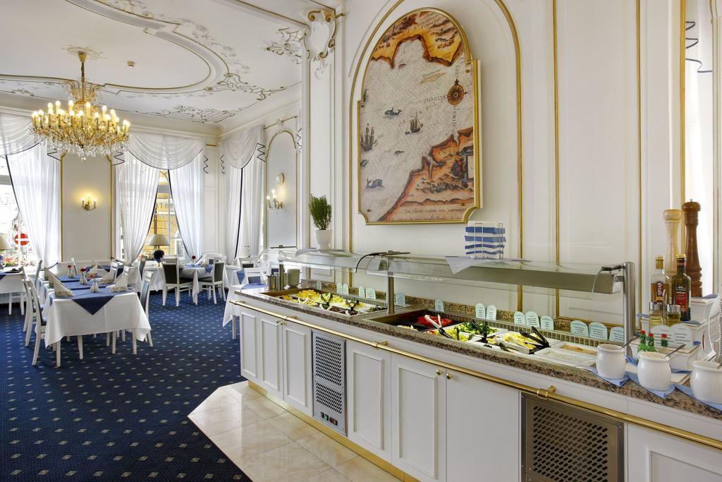 Ensana Hotel Pacifik マリアーンスケー・ラーズニェ エクステリア 写真