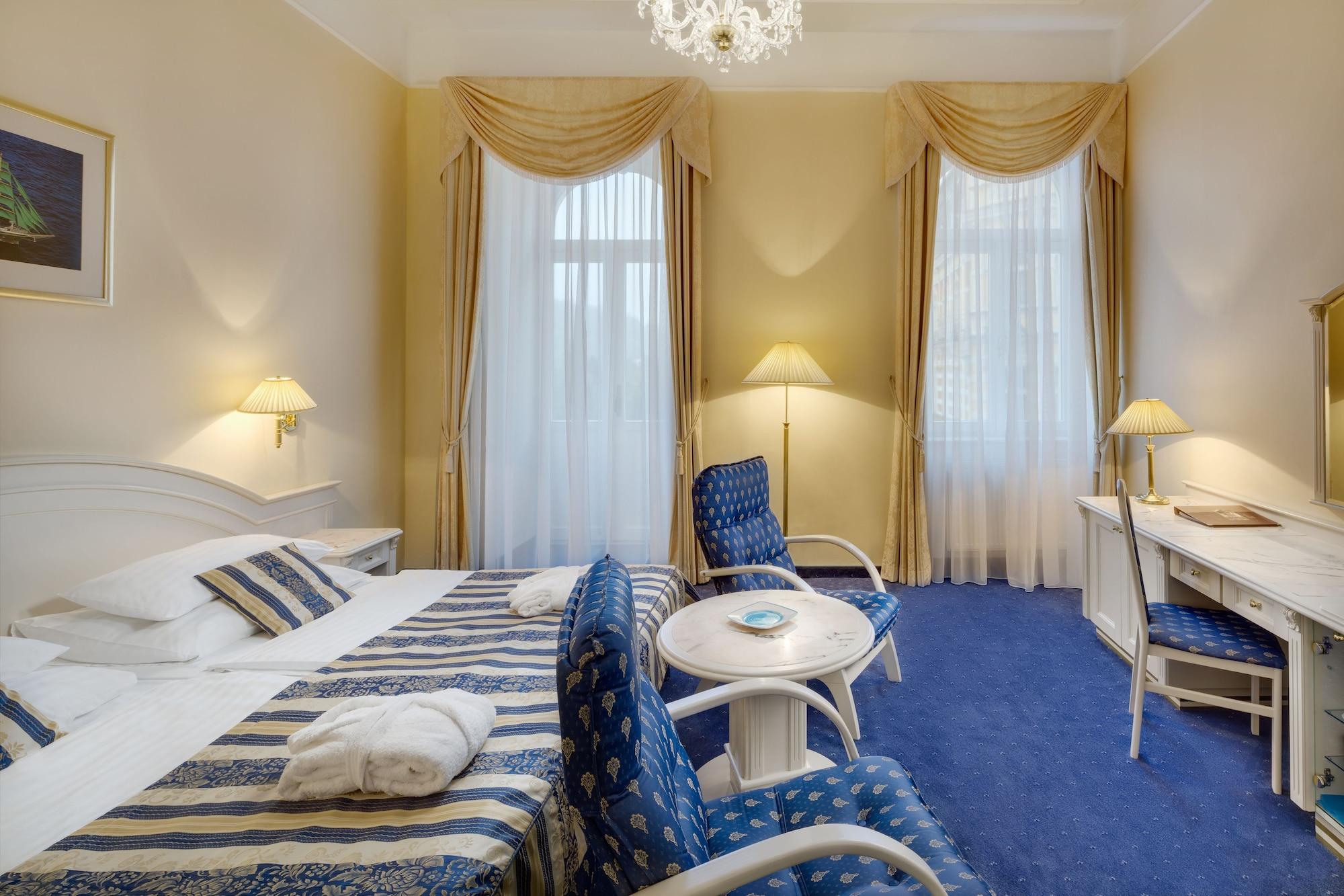 Ensana Hotel Pacifik マリアーンスケー・ラーズニェ エクステリア 写真