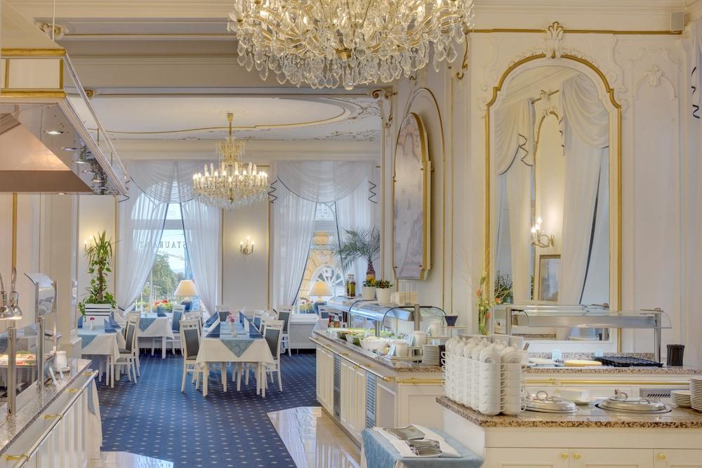 Ensana Hotel Pacifik マリアーンスケー・ラーズニェ エクステリア 写真