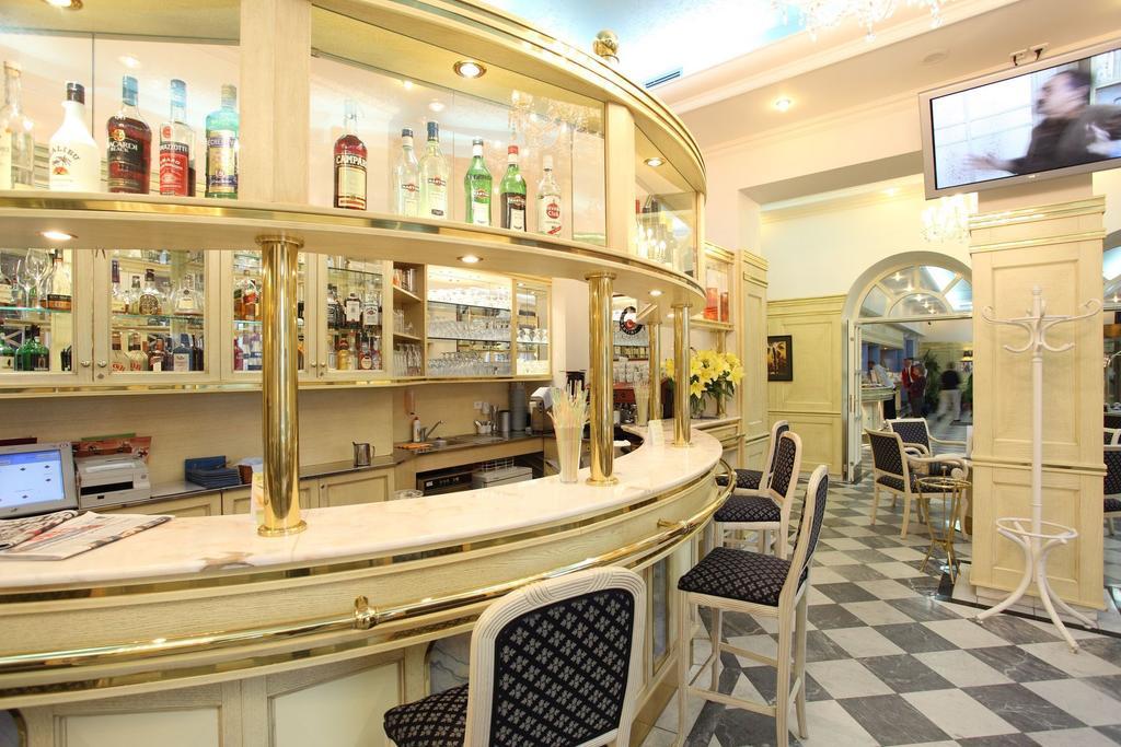 Ensana Hotel Pacifik マリアーンスケー・ラーズニェ エクステリア 写真
