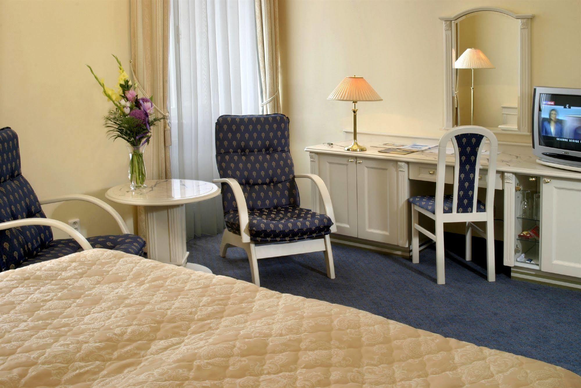 Ensana Hotel Pacifik マリアーンスケー・ラーズニェ 部屋 写真